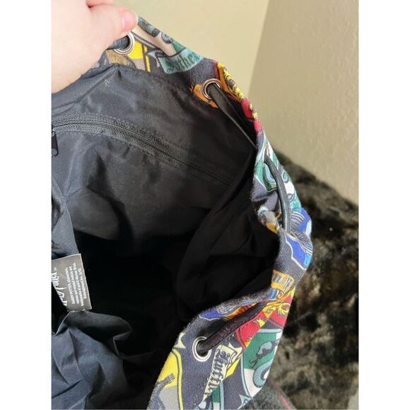 Harry Potter Hogwarts House Crests All Over Print - Picture 5 of 5